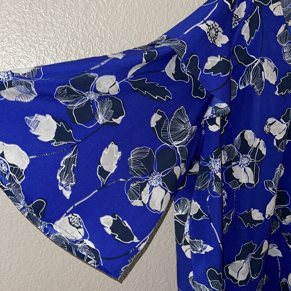Beautiful Blouse Blue Floral Lane Bryant 26 28 Top - Picture 3 of 5